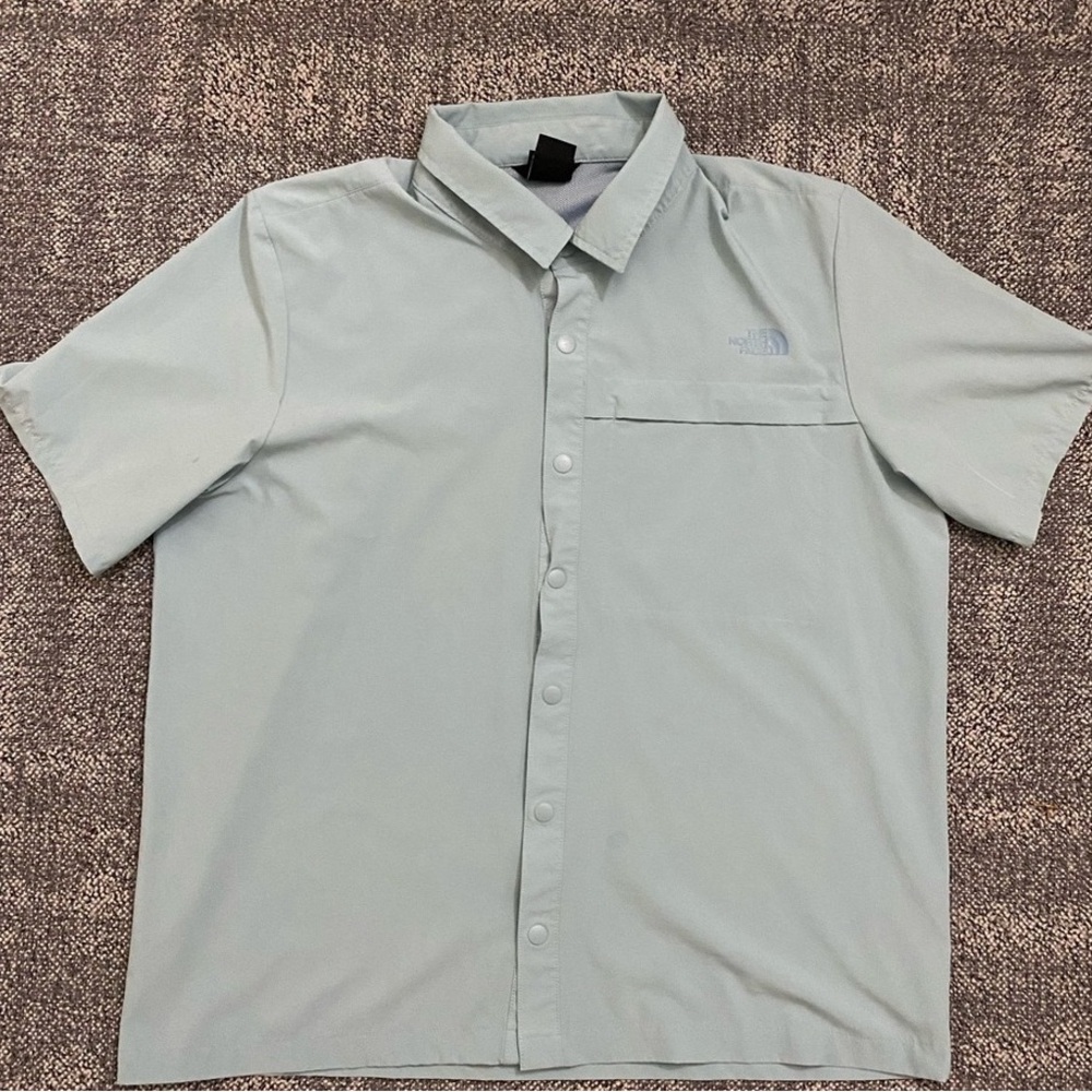 Men's Light Gray Shirt